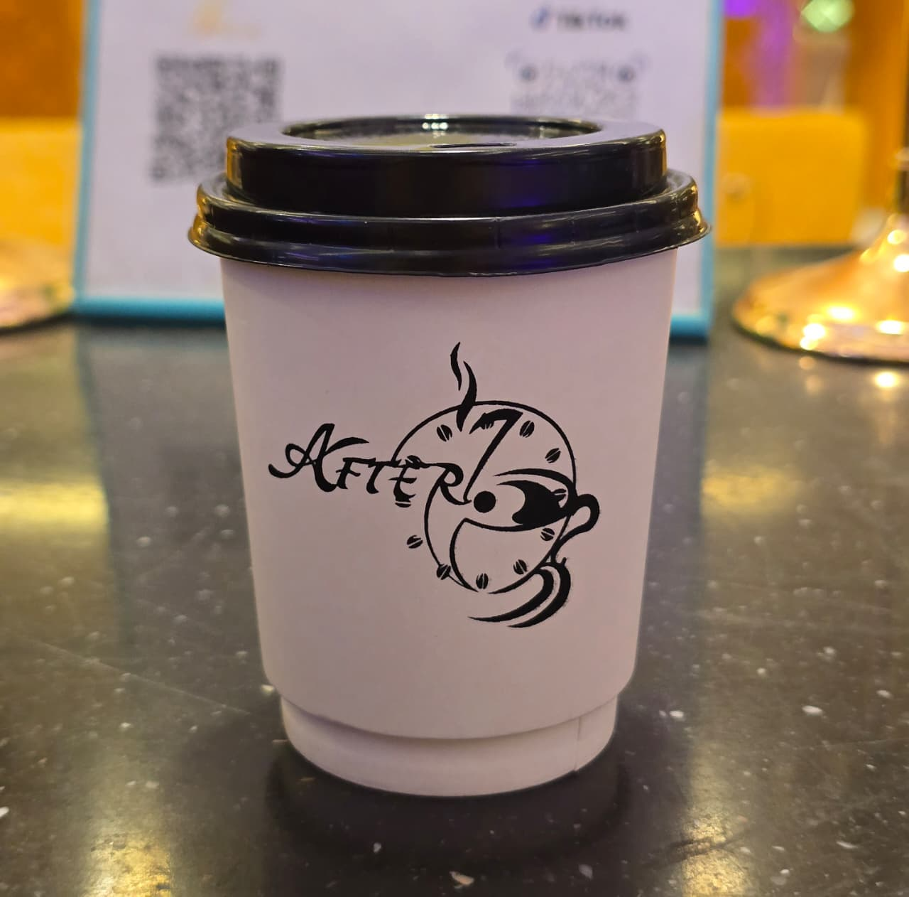 كوب قهوة عربي